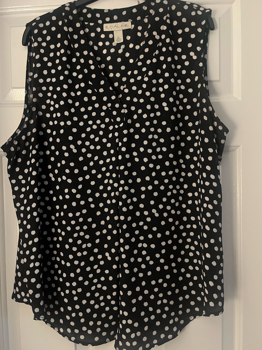 Black & White Polka Dot Sleeveless Blouse Size XL